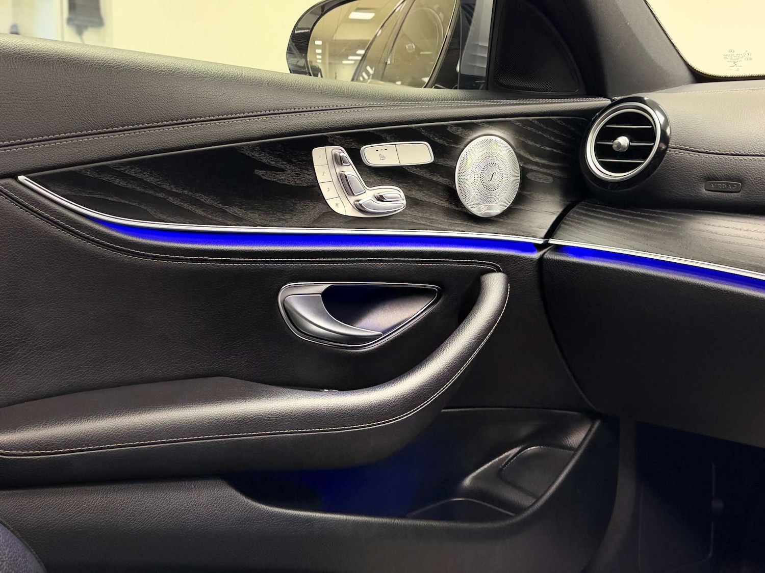 Used Mercedes-Benz E Class 2019 for sale - 76521210: Photo 31