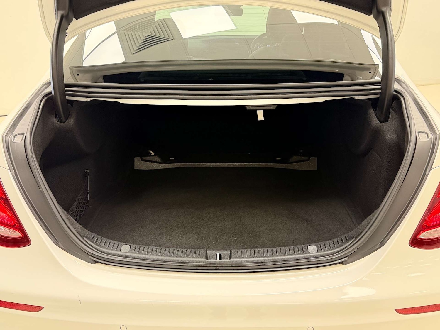 Used Mercedes-Benz E Class 2019 for sale - 76521210: Photo 38