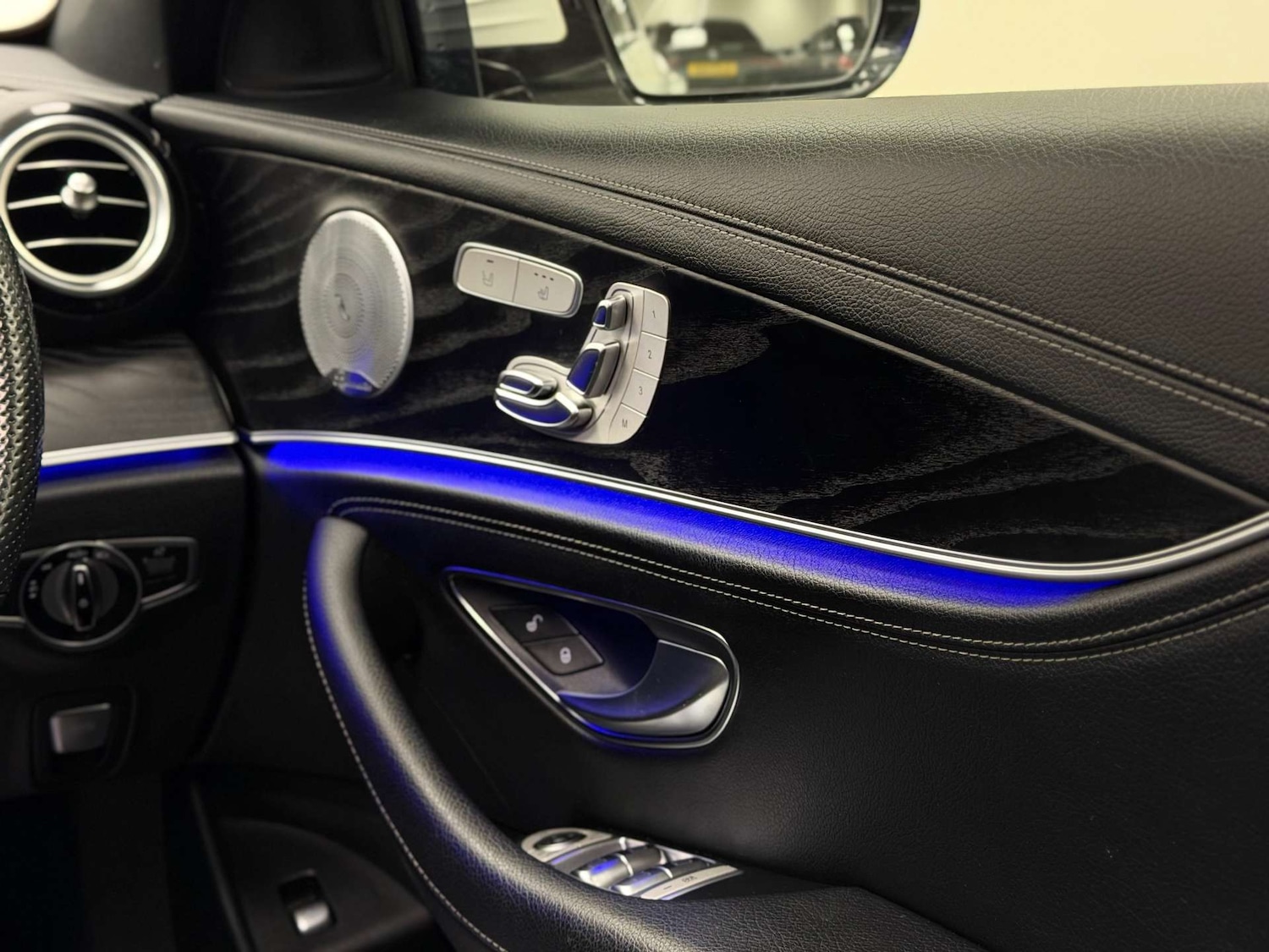 Used Mercedes-Benz E Class 2019 for sale - 76521210: Photo 46