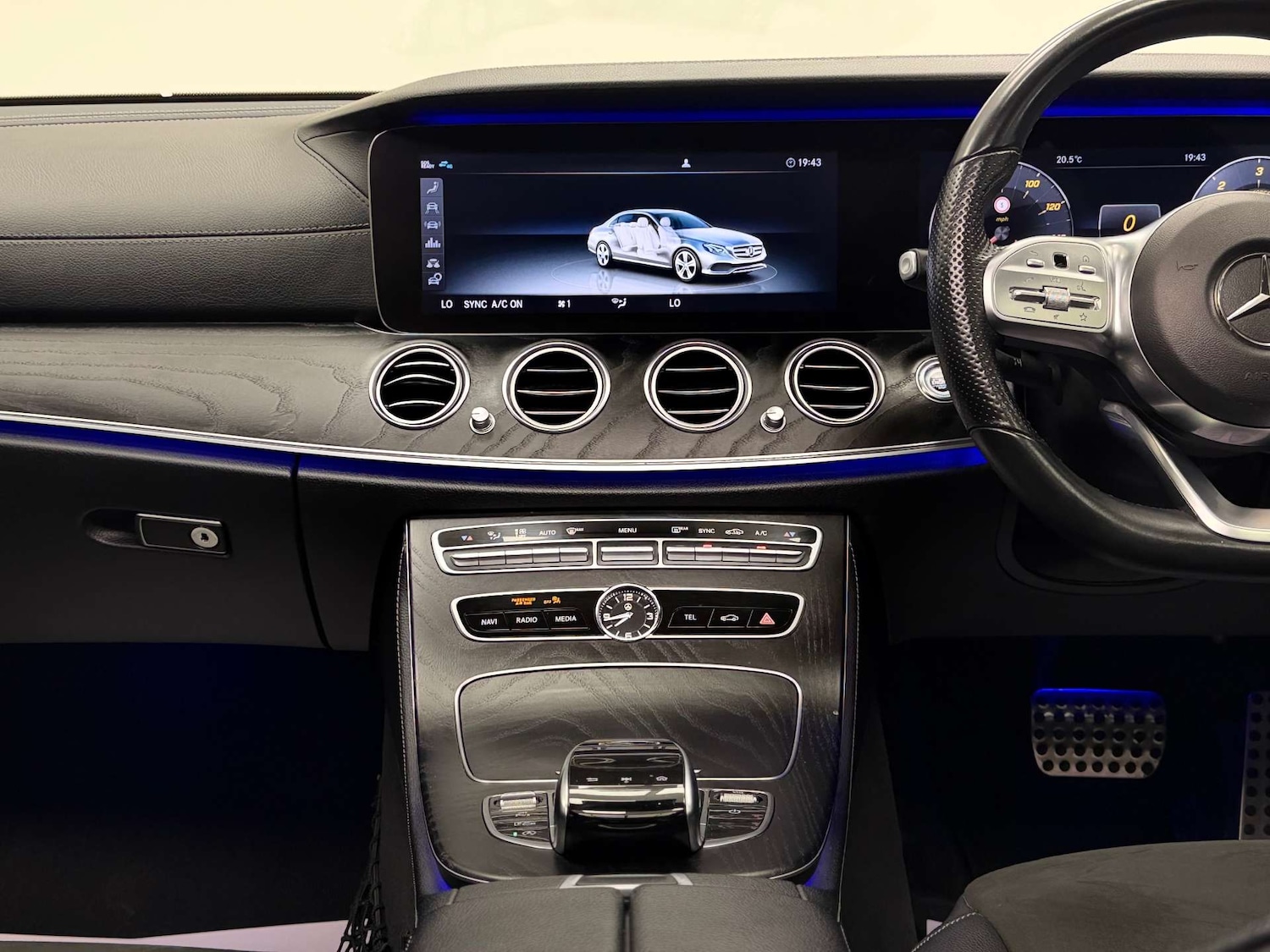 Used Mercedes-Benz E Class 2019 for sale - 76521210: Photo 48