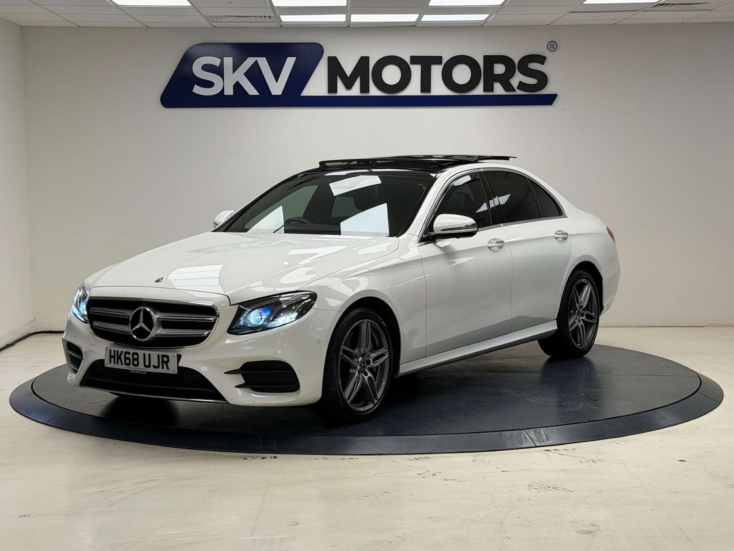 Used Mercedes-Benz E Class 2019 for sale - 76521210: Photo 5