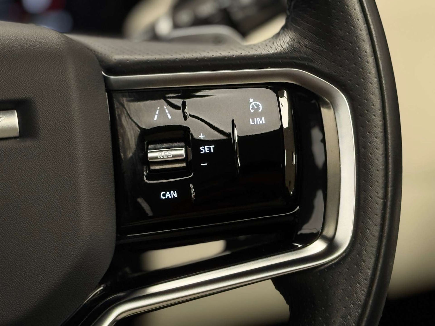 Used Land Rover Discovery Sport 2021 for sale - 76114462: Photo 27