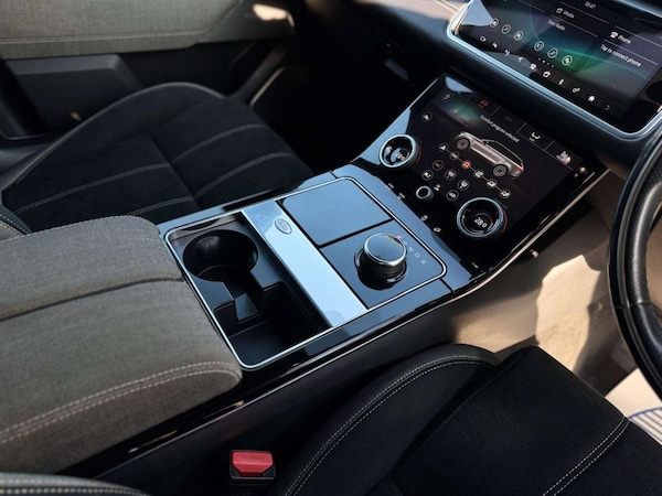 Used Land Rover Range Rover Velar 2018 for sale - 74126671: Photo 15
