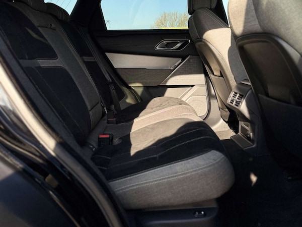 Used Land Rover Range Rover Velar 2018 for sale - 74126671: Photo 22