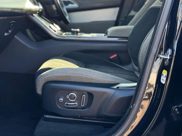 Used Land Rover Range Rover Velar 2018 for sale - 74126671: Photo 29