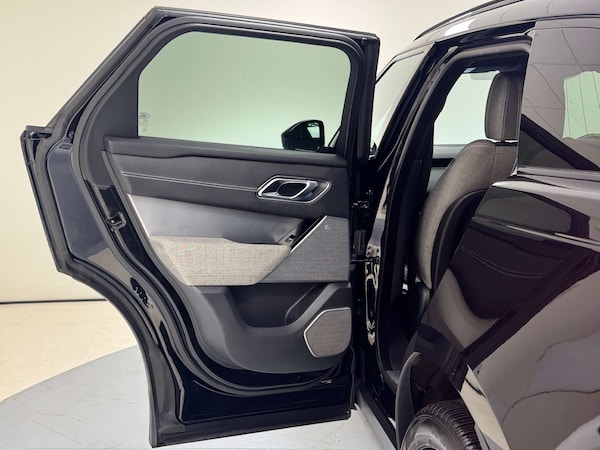 Used Land Rover Range Rover Velar 2018 for sale - 74126671: Photo 35