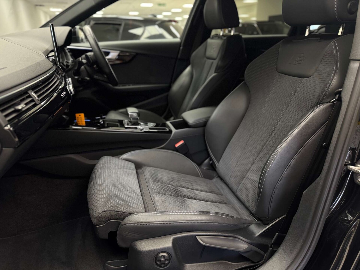 Used Audi A4 2022 for sale - 76280355: Photo 35