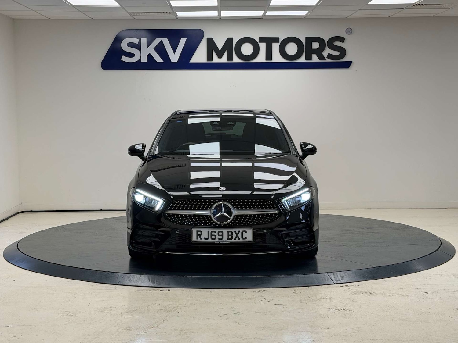 Used Mercedes-Benz A-Class 2019 for sale - 76438960: Photo 2