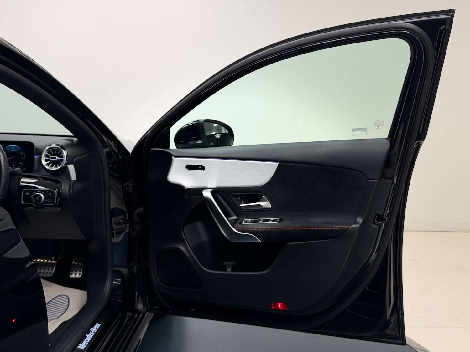 Used Mercedes-Benz A-Class 2019 for sale - 76438960: Photo 27