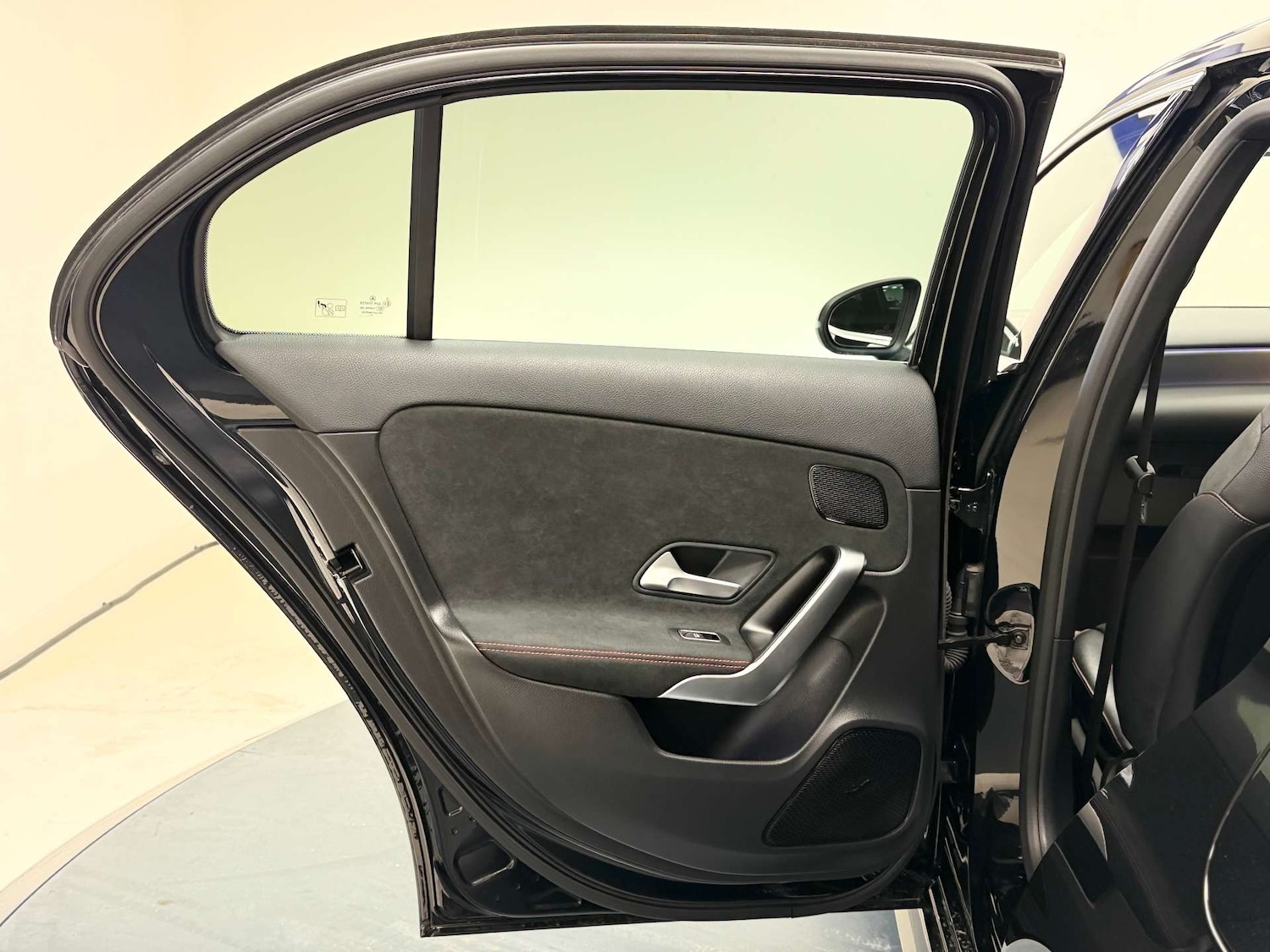 Used Mercedes-Benz A-Class 2019 for sale - 76438960: Photo 30