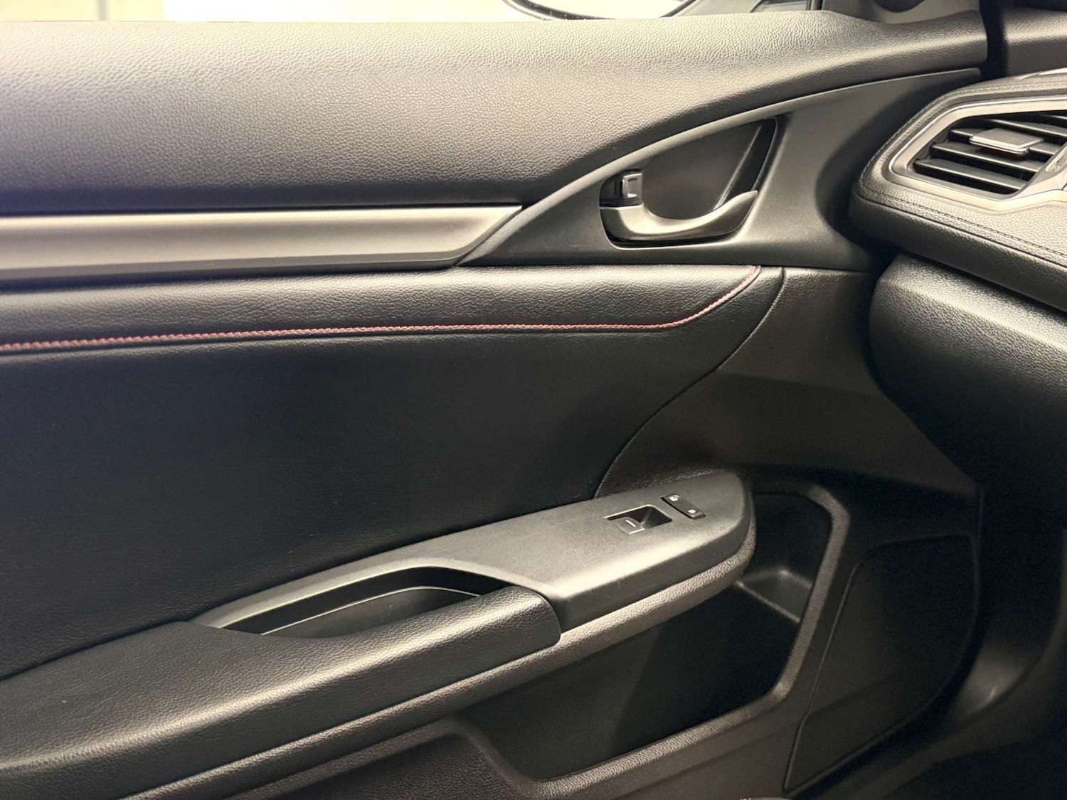 Used Honda Civic 2019 for sale - 77984301: Photo 29