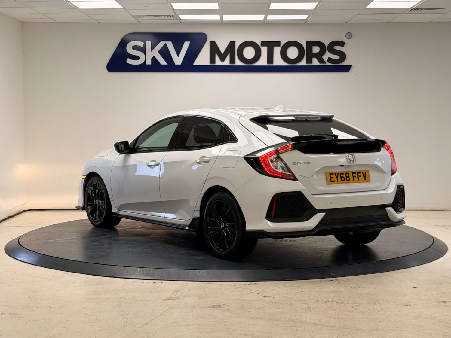 Used Honda Civic 2019 for sale - 77984301: Photo 3