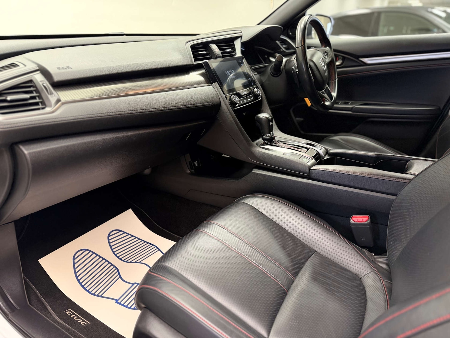 Used Honda Civic 2019 for sale - 77984301: Photo 5