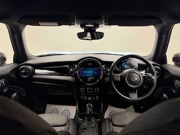 Used MINI Hatch 2022 for sale - 77140921: Photo