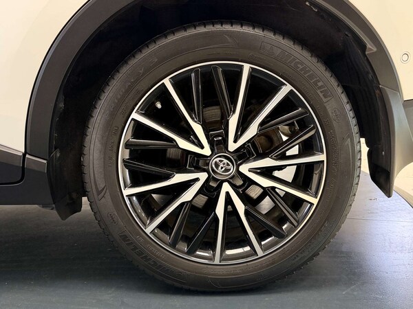 Used Toyota C-HR 2017 for sale - 74126675: Photo 34
