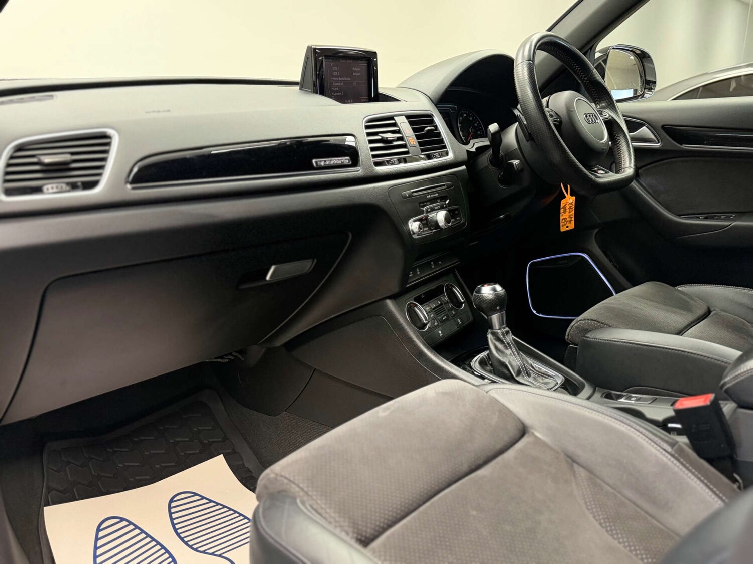 Used Audi Q3 2017 for sale - 77478277: Photo 15