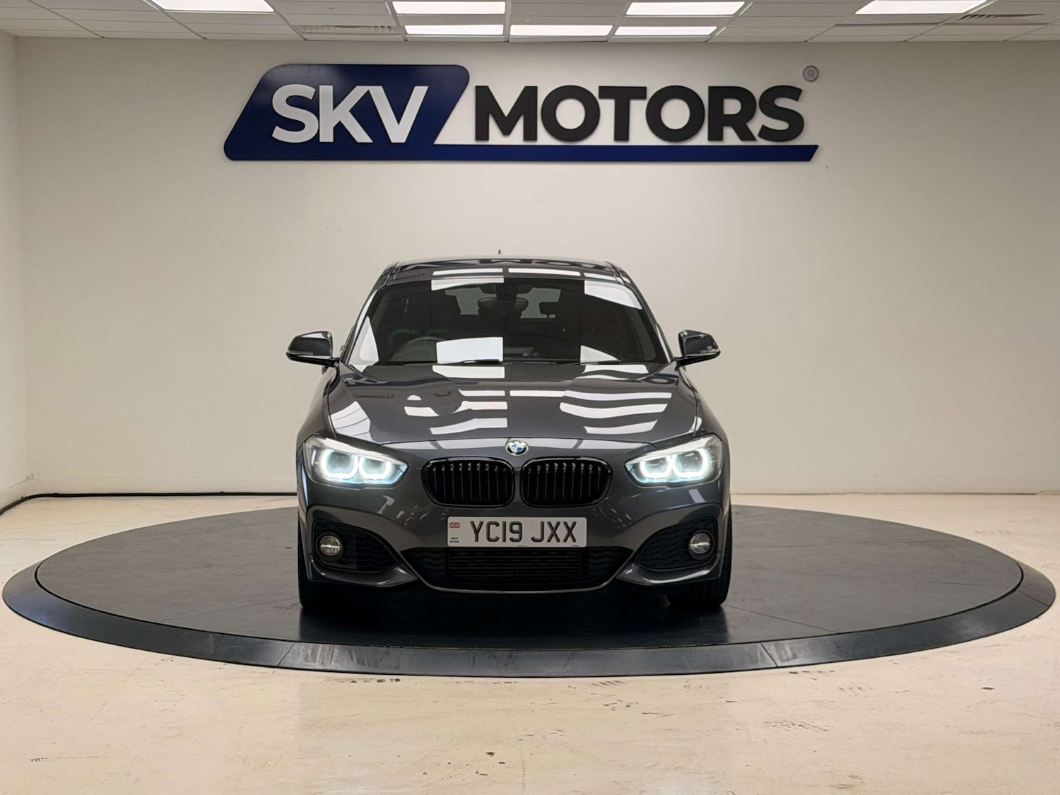 Used BMW 1 Series 2019 for sale - 76558361: Photo 2