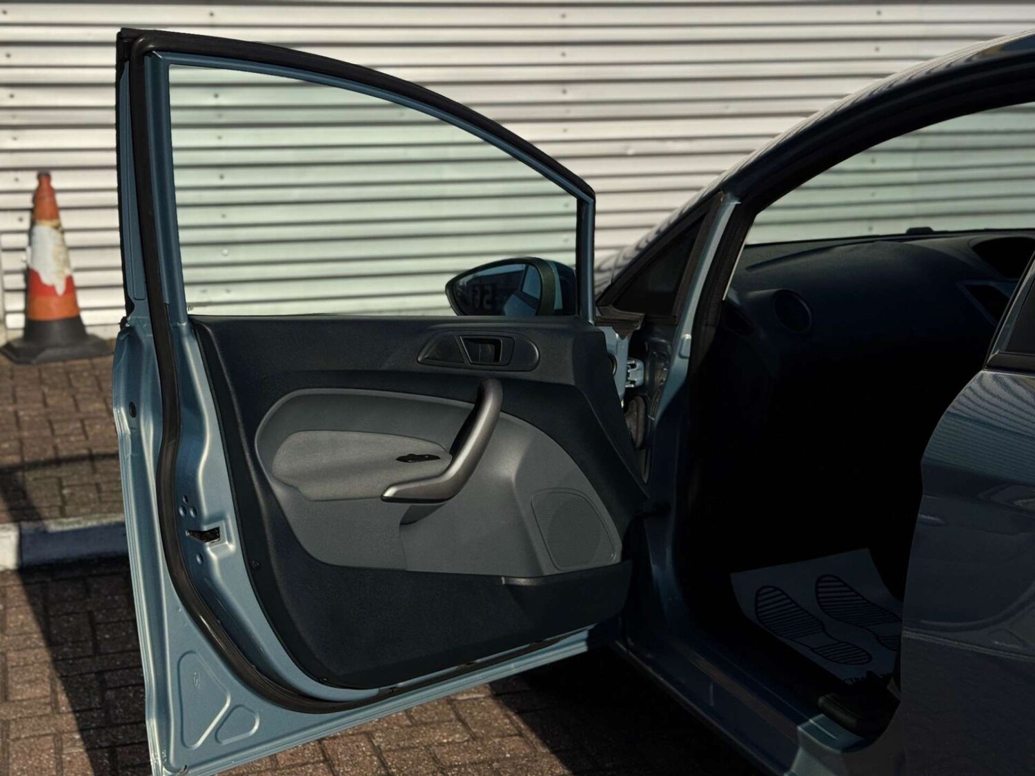 Vehicle 27