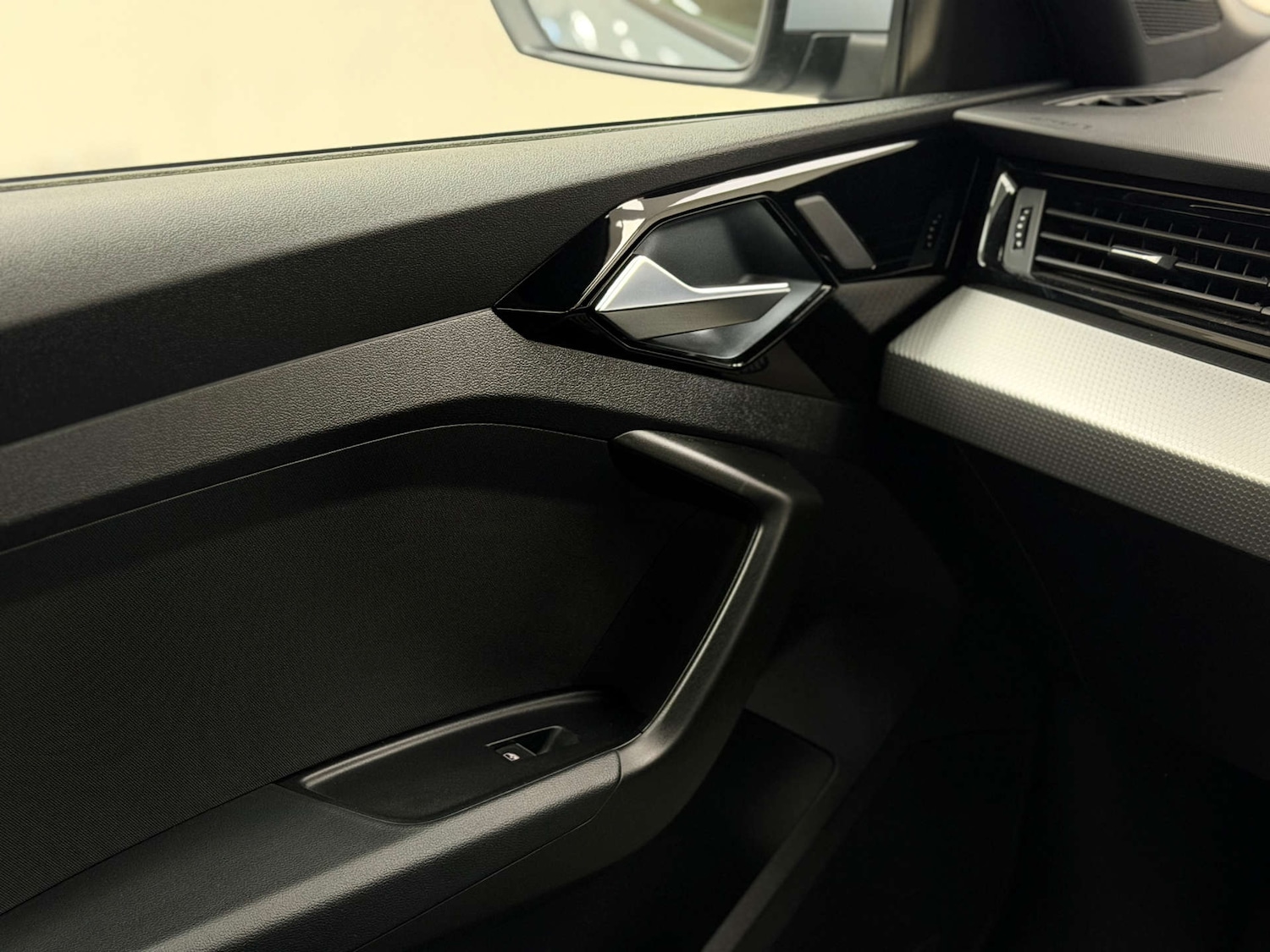 Used Audi A1 2023 for sale - 77228424: Photo 44