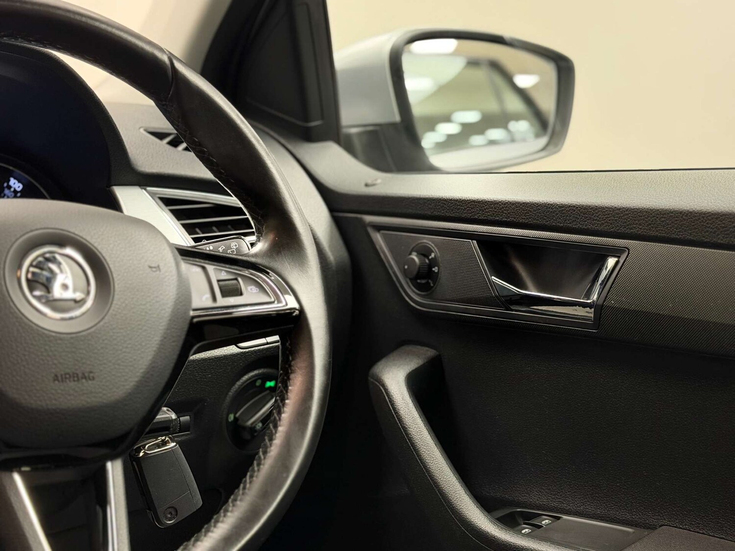 Used Skoda Fabia 2015 for sale - 76604250: Photo 35