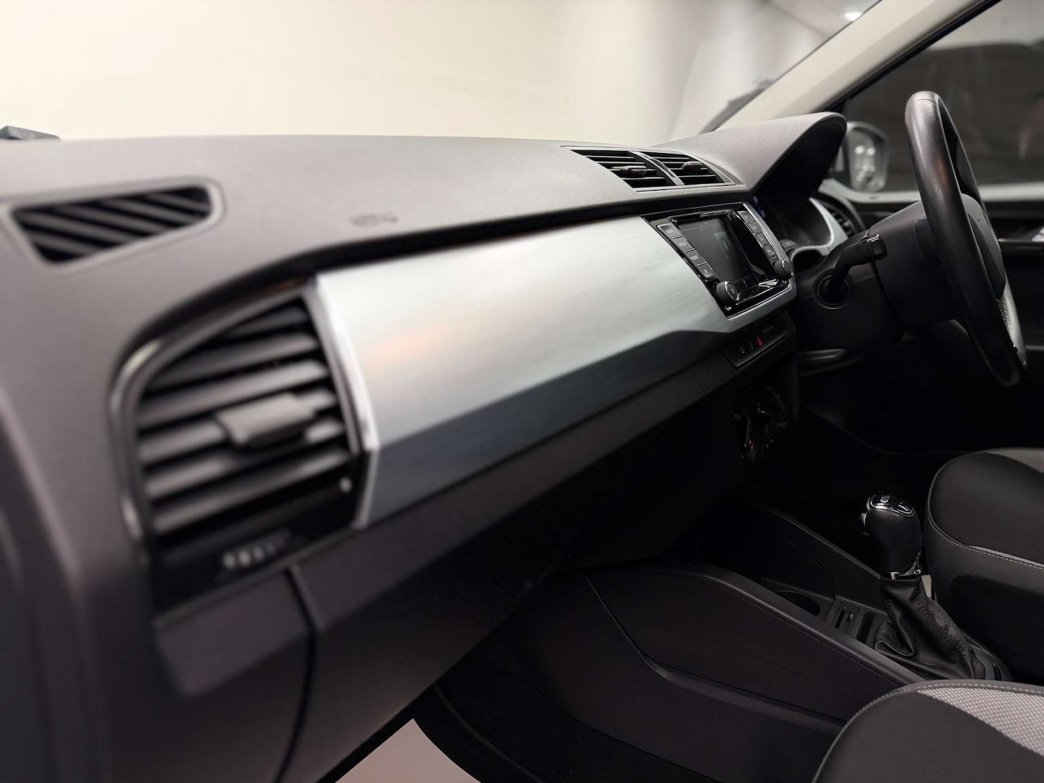 Used Skoda Fabia 2015 for sale - 76604250: Photo 41