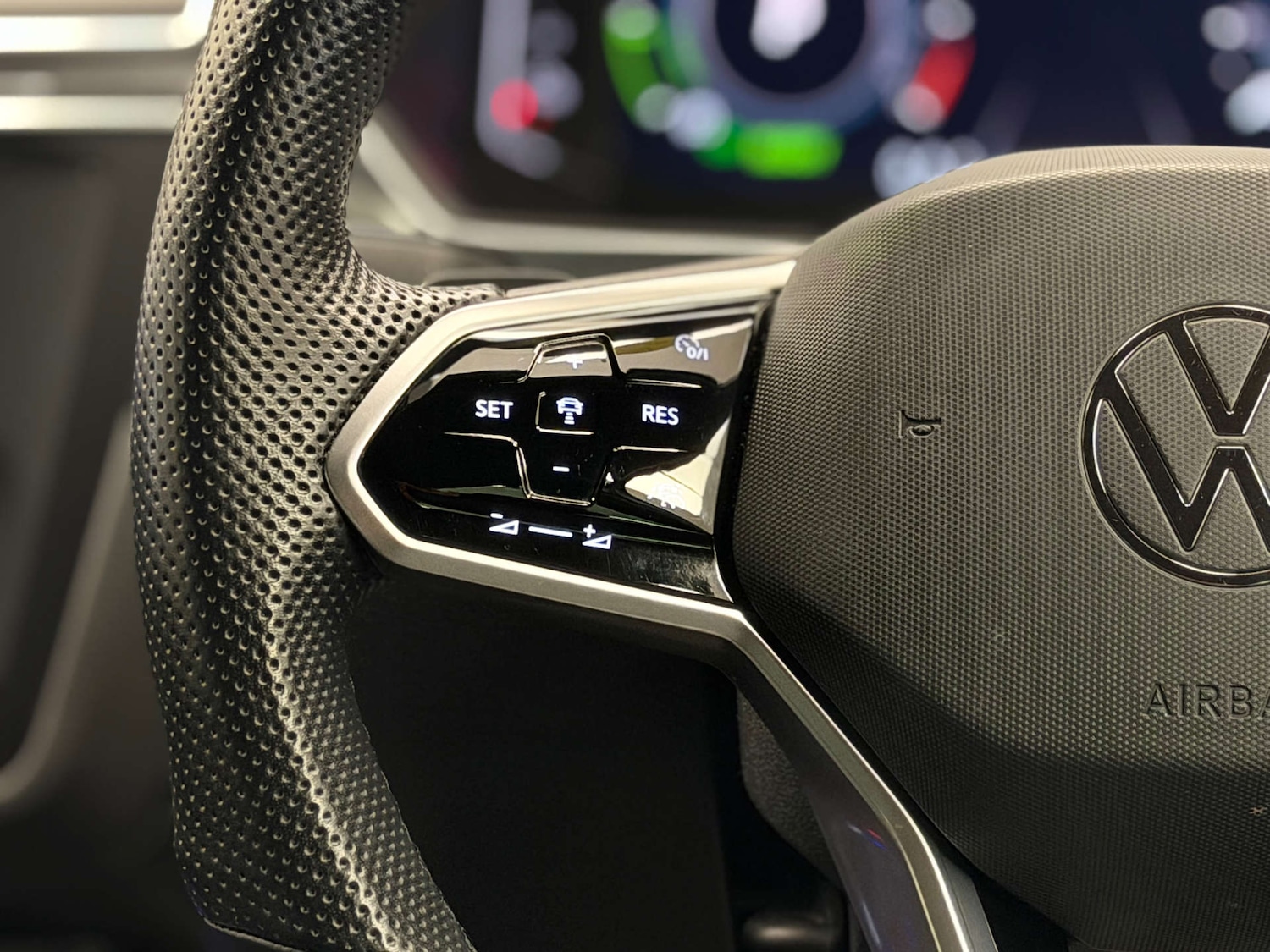 Used Volkswagen Tiguan 2023 for sale - 77140918: Photo 16