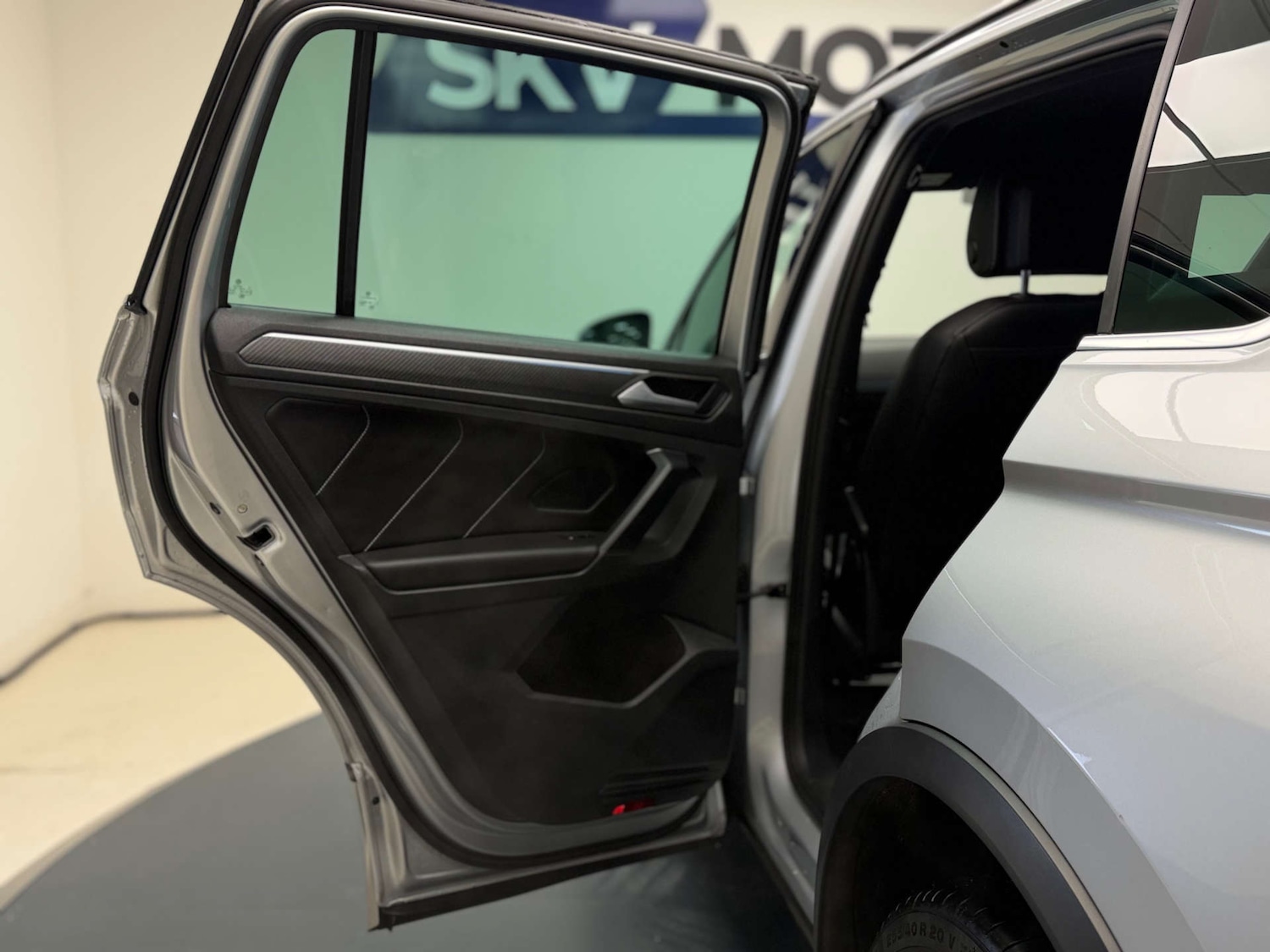 Used Volkswagen Tiguan 2023 for sale - 77140918: Photo 27