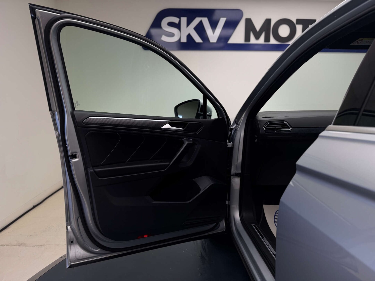 Used Volkswagen Tiguan 2023 for sale - 77140918: Photo 29