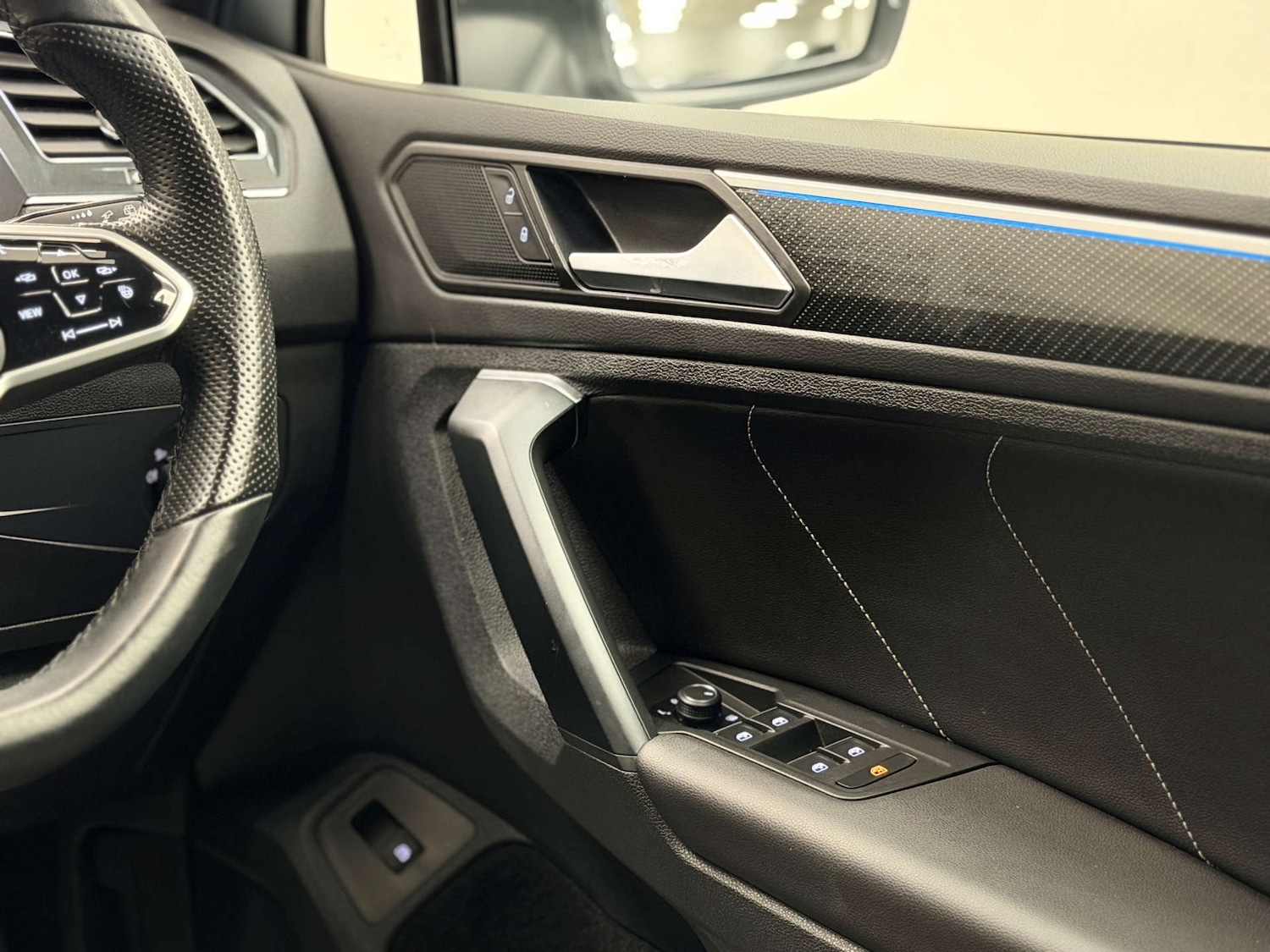 Used Volkswagen Tiguan 2023 for sale - 77140918: Photo 32