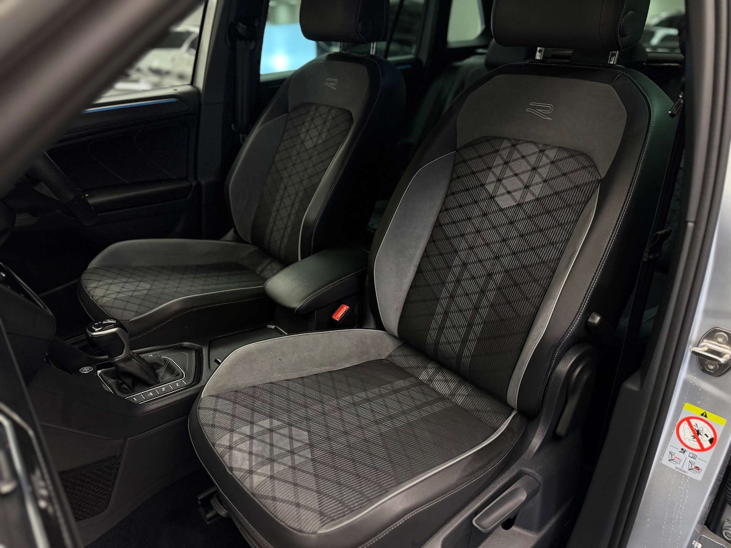 Used Volkswagen Tiguan 2023 for sale - 77140918: Photo 42