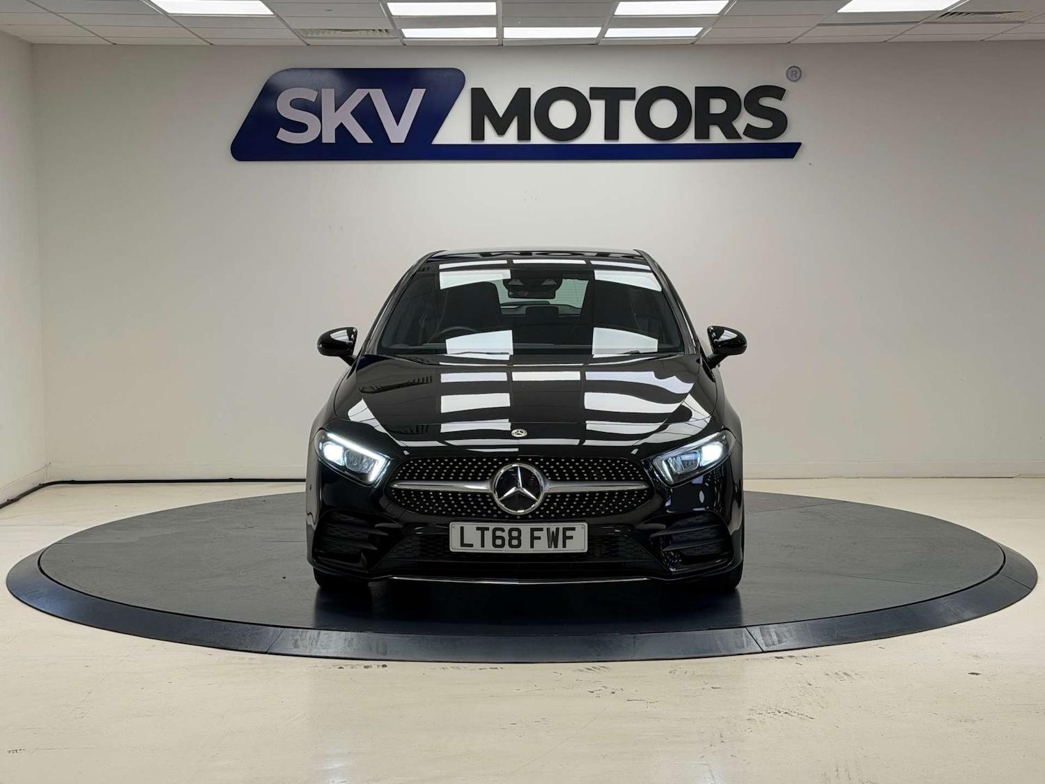 Used Mercedes-Benz A-Class 2018 for sale - 76369449: Photo 2