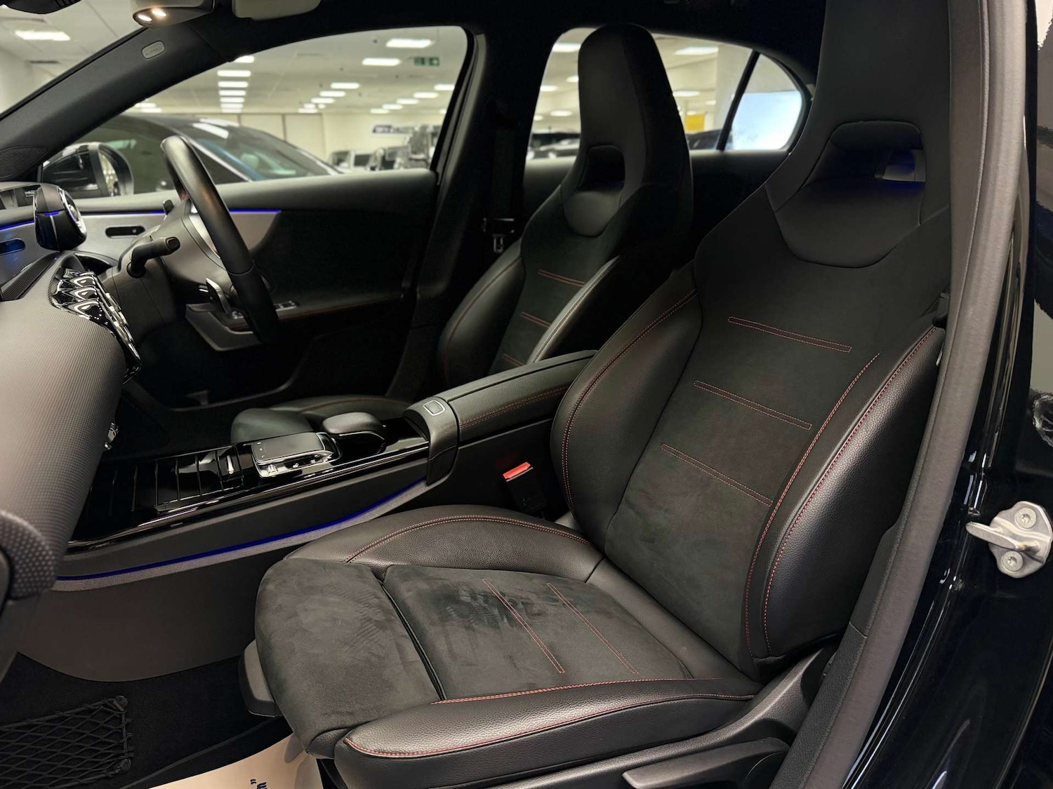 Used Mercedes-Benz A-Class 2018 for sale - 76369449: Photo 39