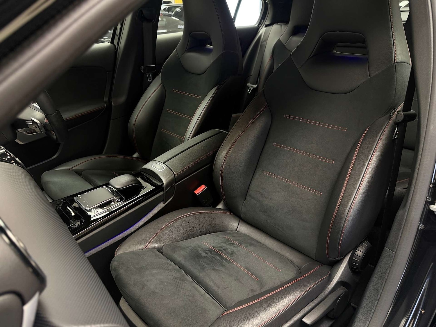 Used Mercedes-Benz A-Class 2018 for sale - 76369449: Photo 40
