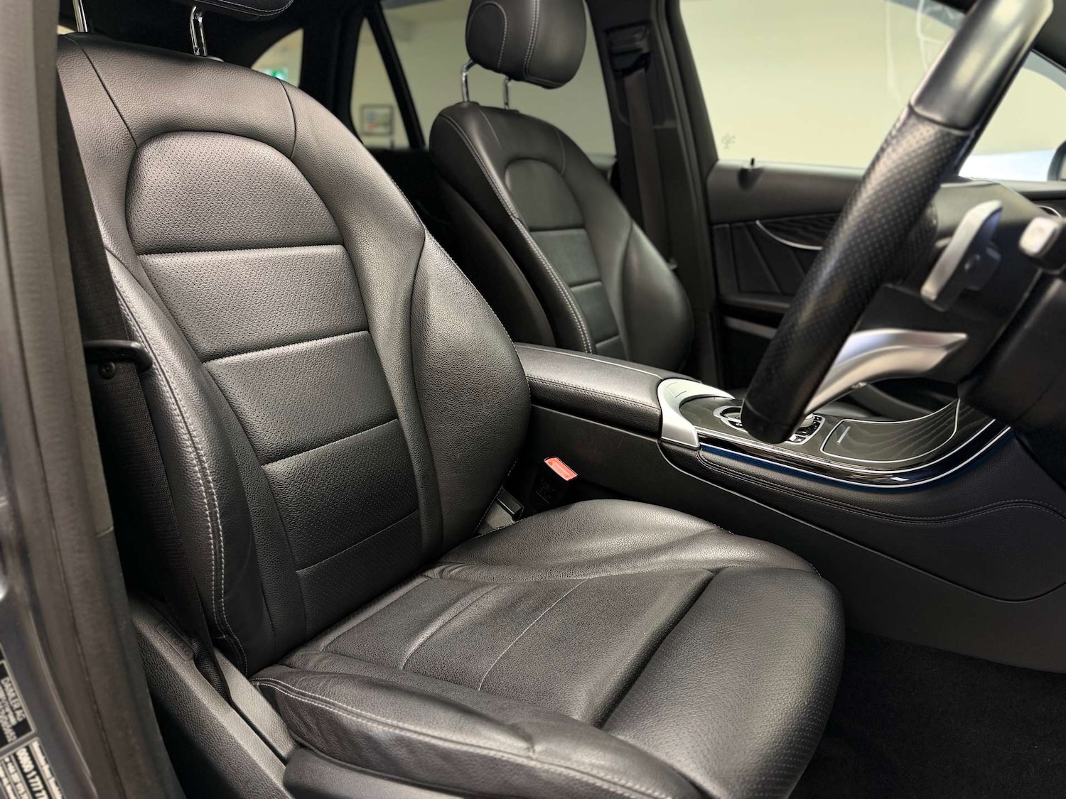 Used Mercedes-Benz GLC 2018 for sale - 77934096: Photo 18