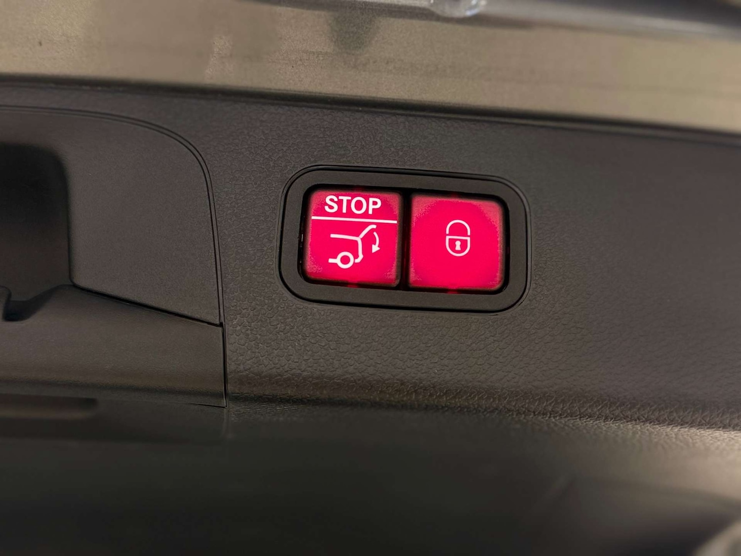 Used Mercedes-Benz GLC 2018 for sale - 77934096: Photo 25