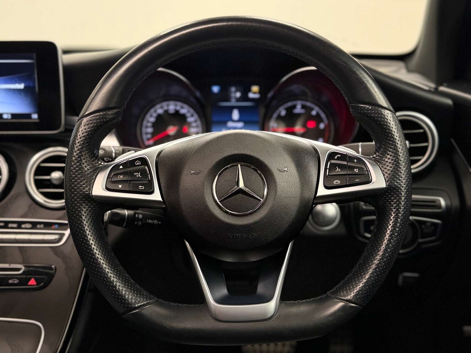 Used Mercedes-Benz GLC 2018 for sale - 77934096: Photo 41