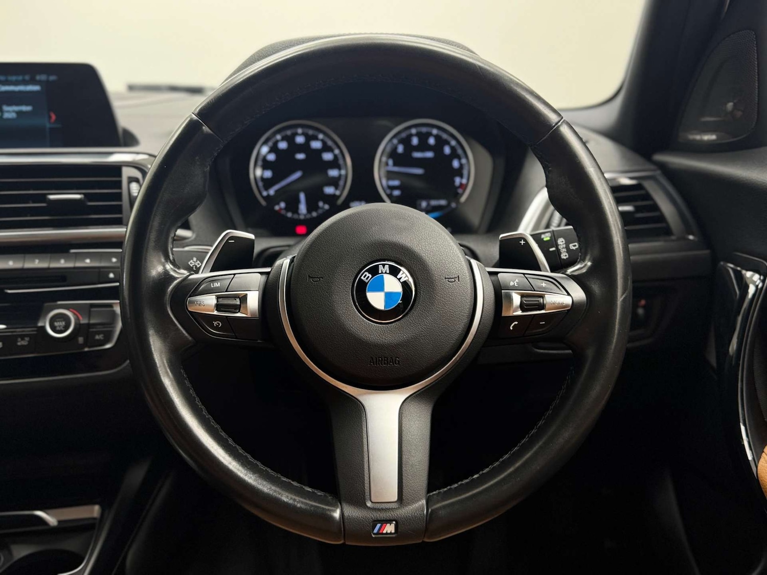 Used BMW 1 Series 2018 for sale - 76114488: Photo 40