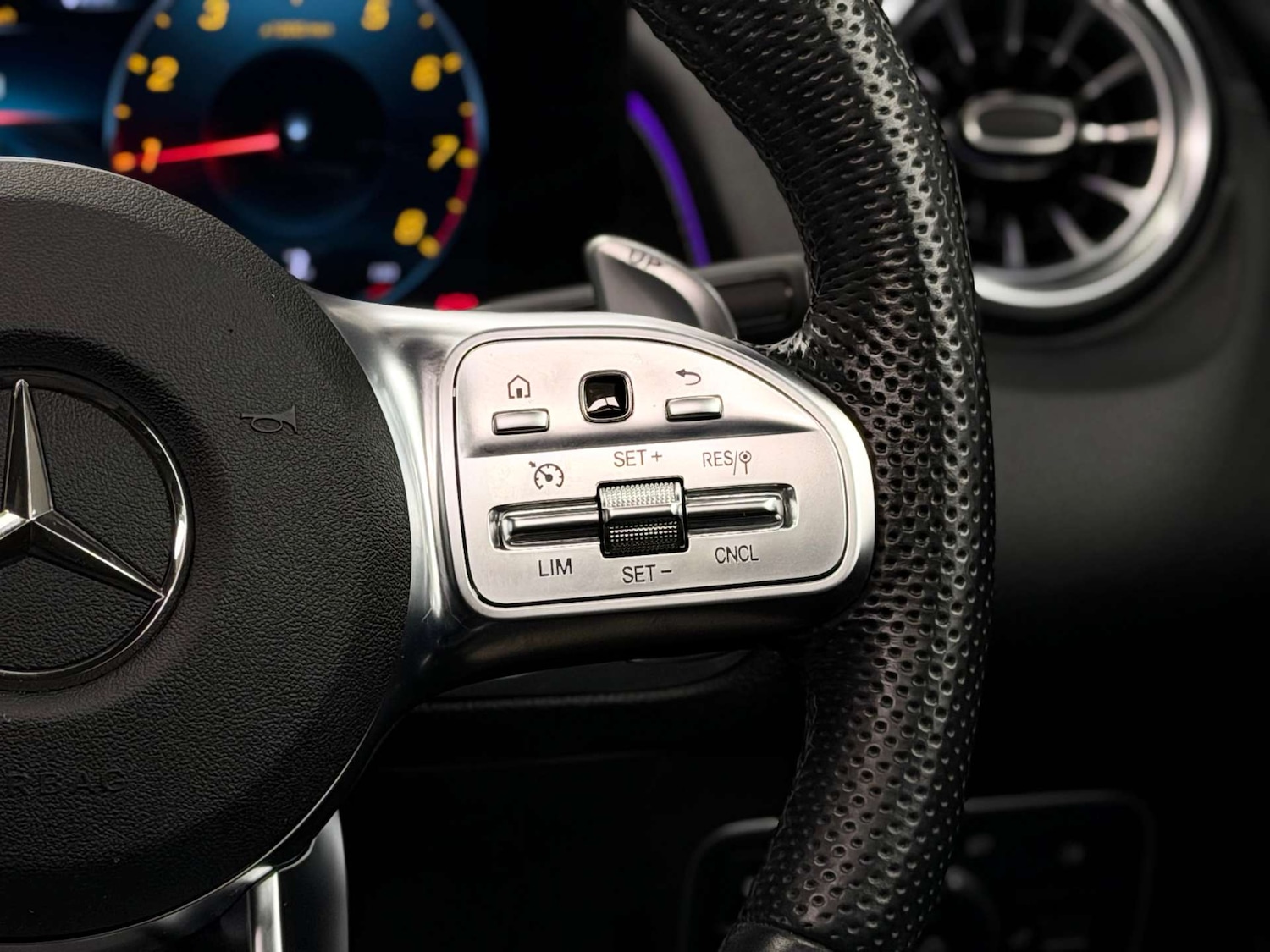 Used Mercedes-Benz GLB 2022 for sale - 76521213: Photo 22