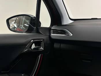 Used Peugeot 2008 2016 for sale - 79800297: Photo