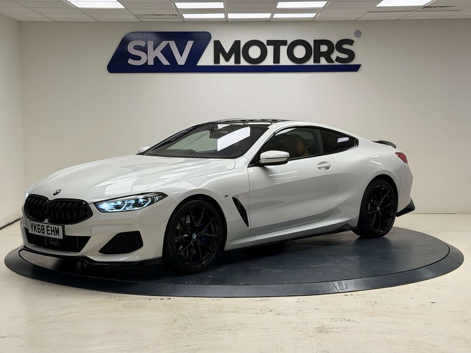 Used BMW 8 Series 2018 for sale - 76354281: Photo 13