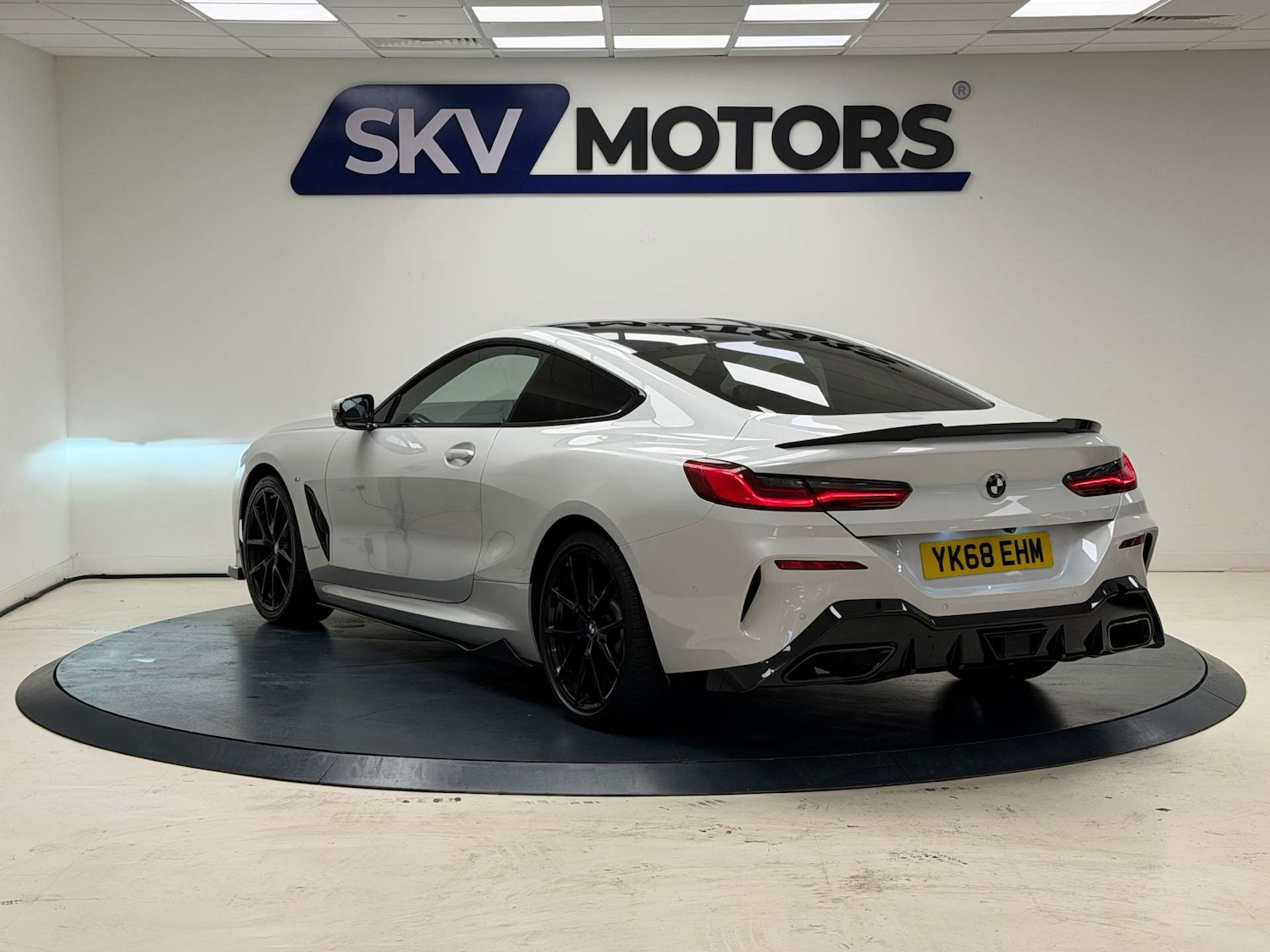 Used BMW 8 Series 2018 for sale - 76354281: Photo 16