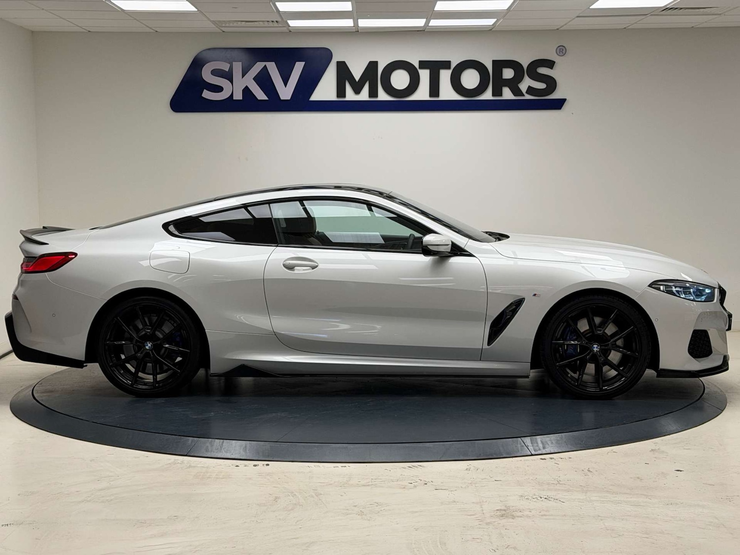 Used BMW 8 Series 2018 for sale - 76354281: Photo 17