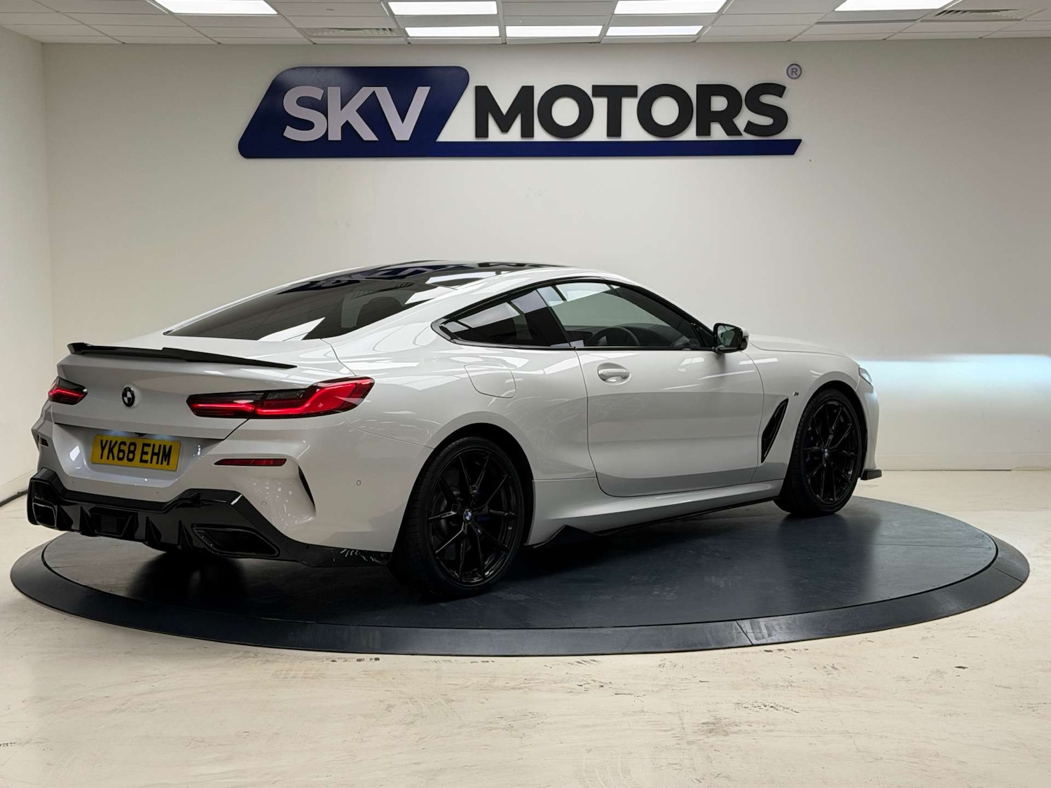 Used BMW 8 Series 2018 for sale - 76354281: Photo 18