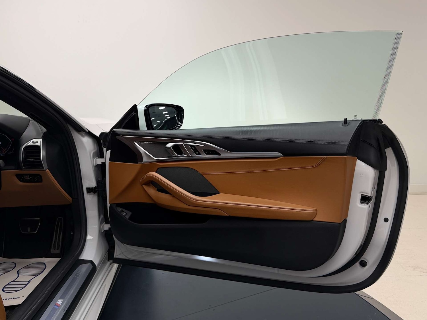 Used BMW 8 Series 2018 for sale - 76354281: Photo 23