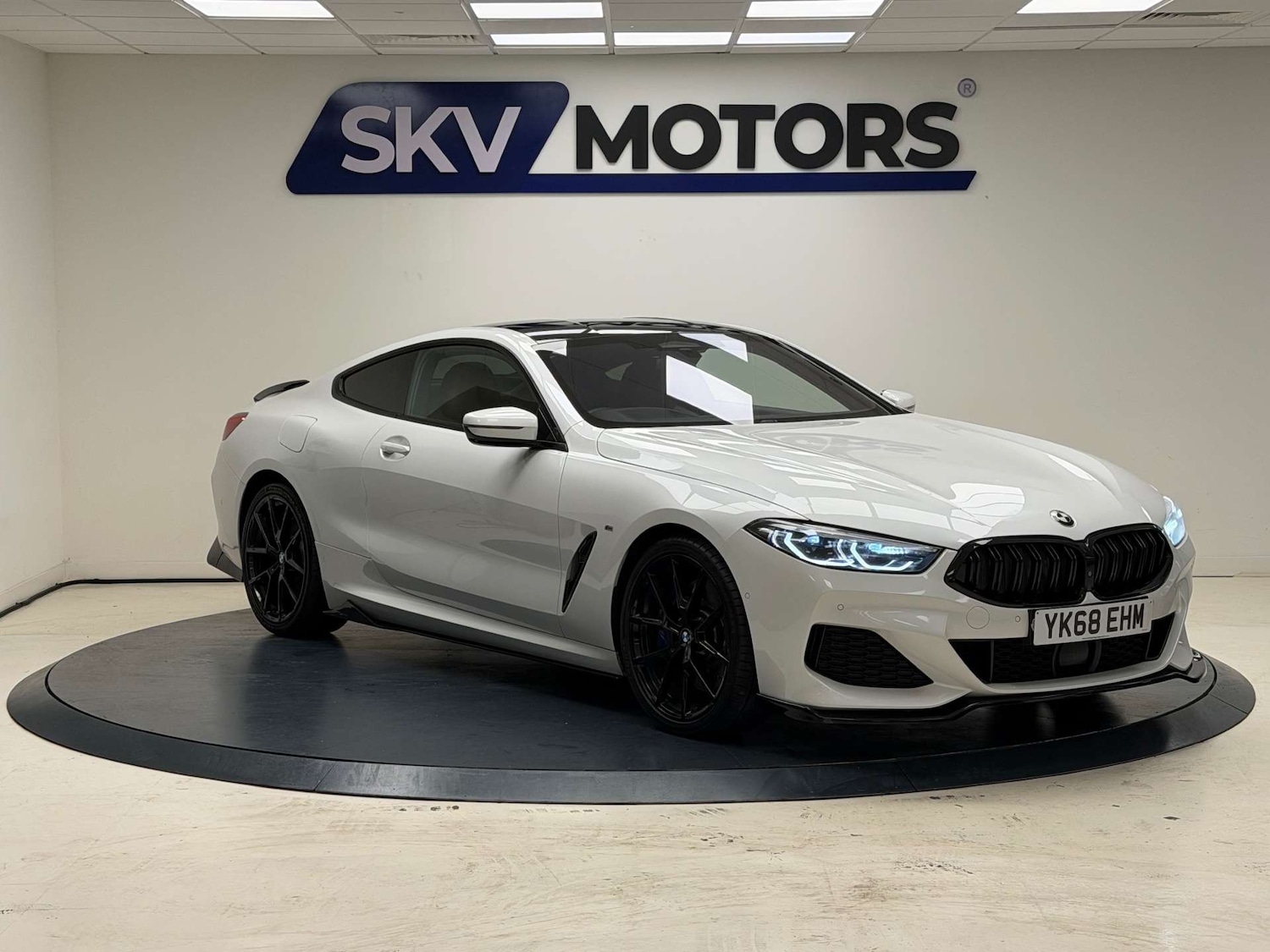 Used BMW 8 Series 2018 for sale - 76354281: Photo 8