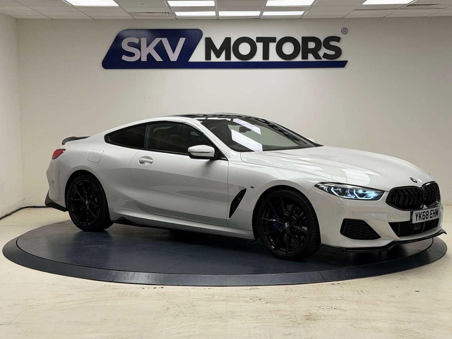 Used BMW 8 Series 2018 for sale - 76354281: Photo 9