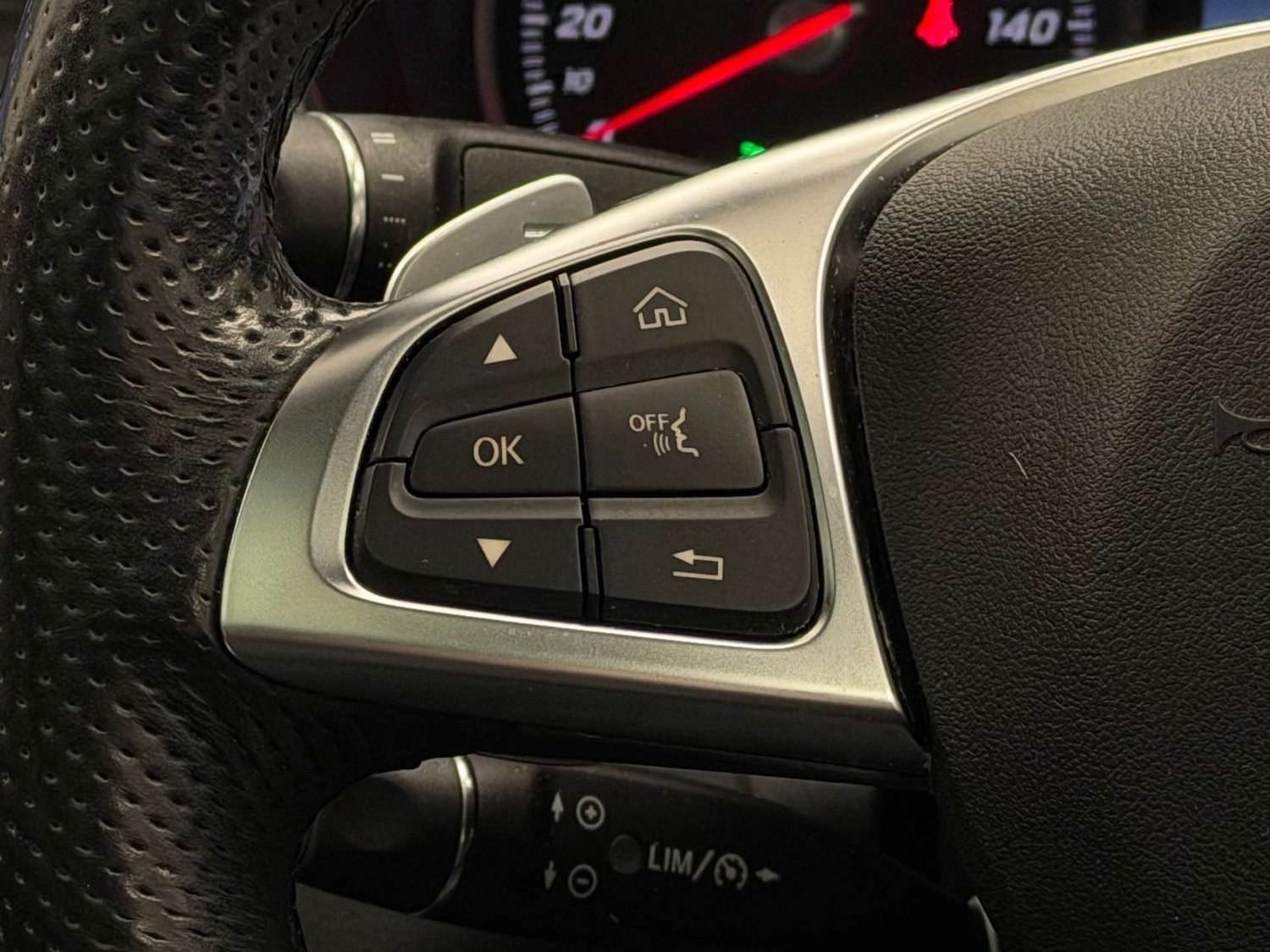 Used Mercedes-Benz C Class 2014 for sale - 76471357: Photo 23