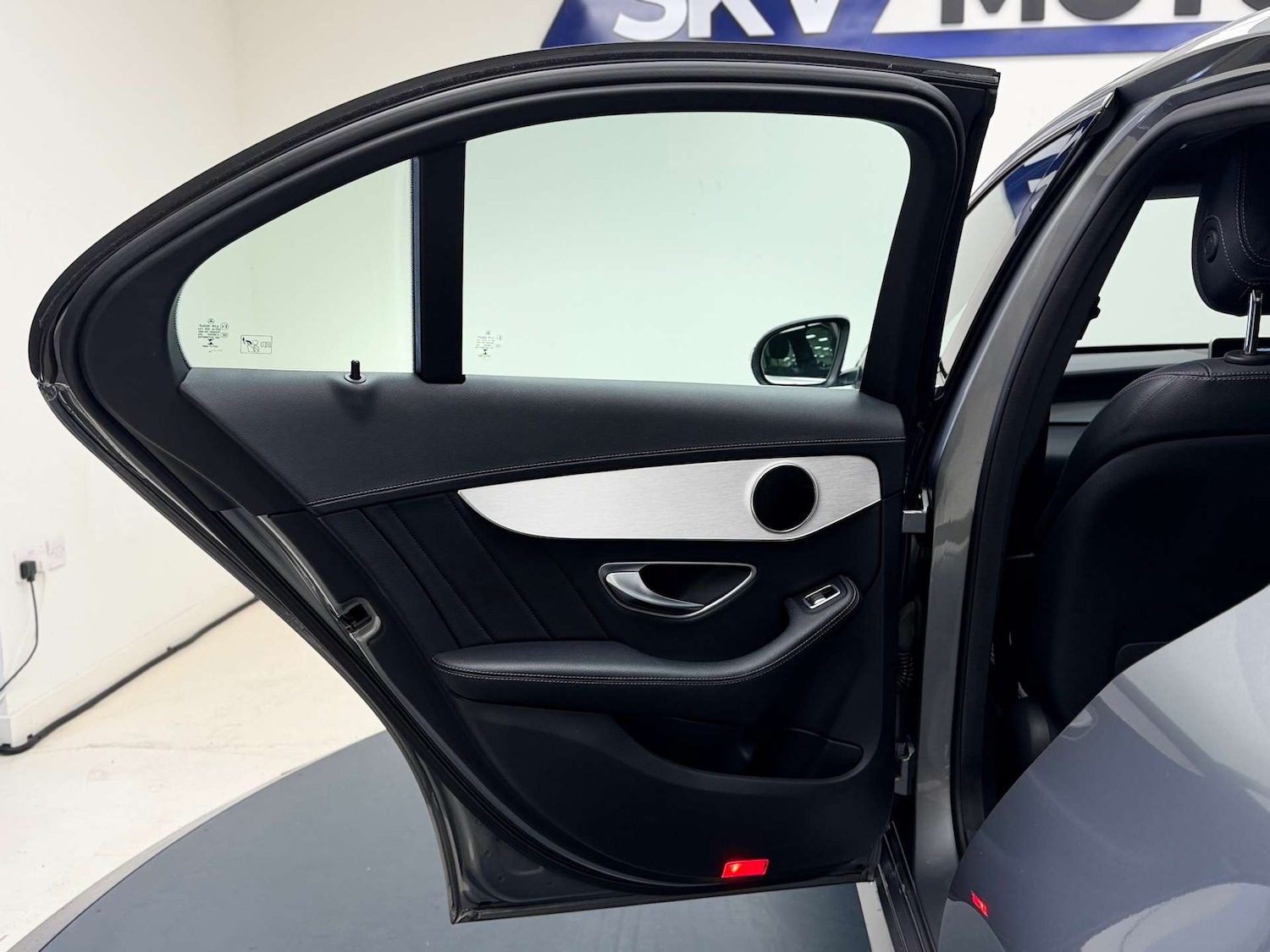 Used Mercedes-Benz C Class 2014 for sale - 76471357: Photo 27