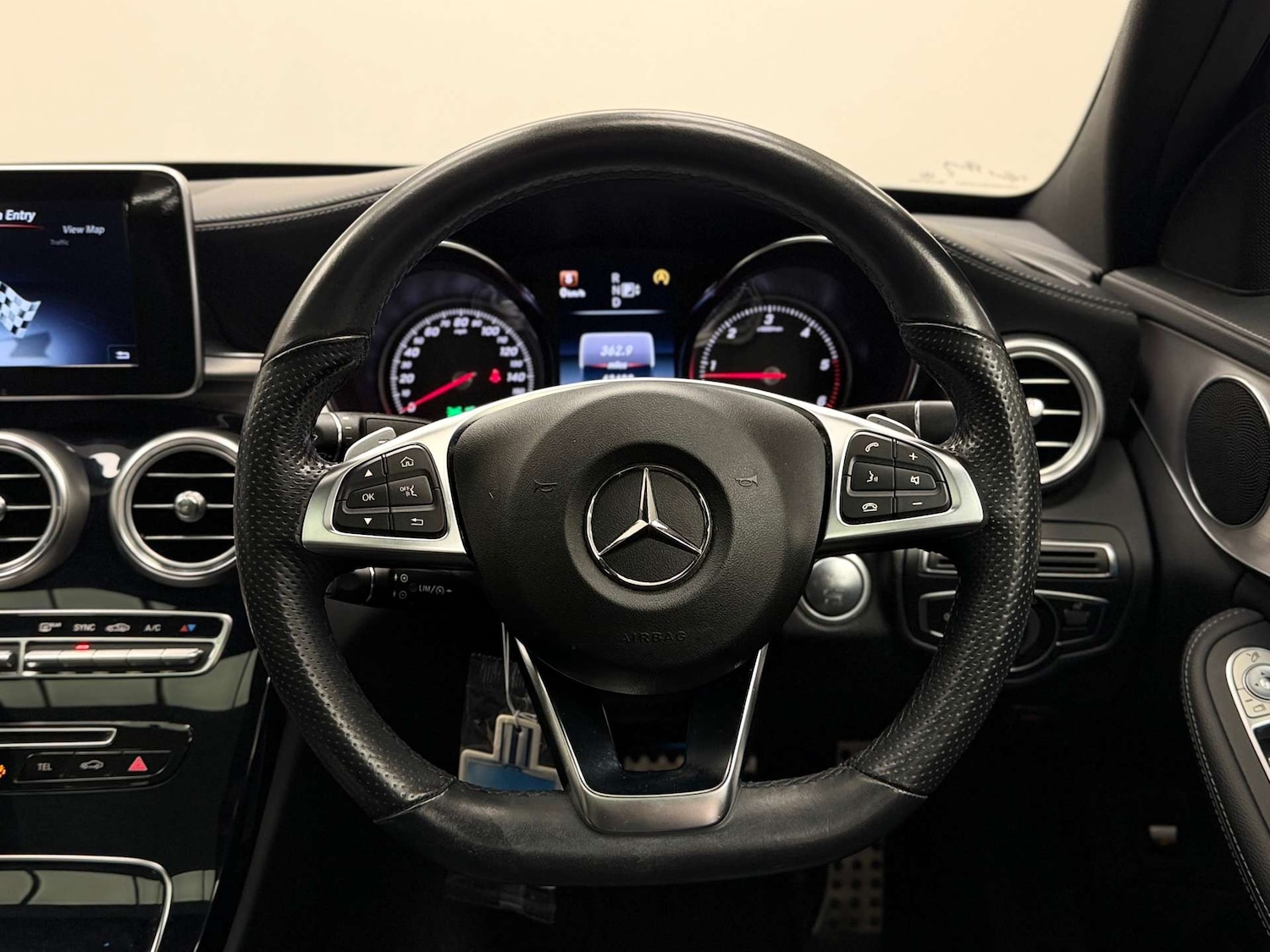 Used Mercedes-Benz C Class 2014 for sale - 76471357: Photo 37