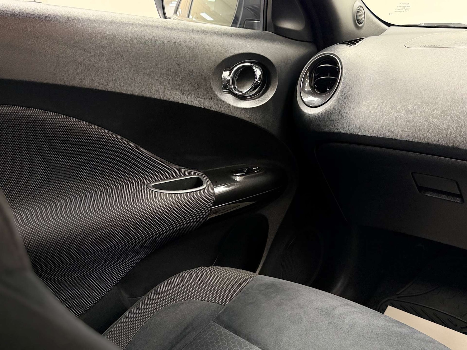 Used Nissan Juke 2015 for sale - 76505129: Photo 47